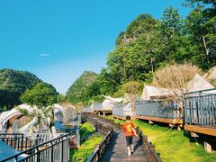 -高荡千年布依古寨旅游景区