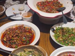 -爱碗亭·鲜炒湖南菜(壹城中心店)