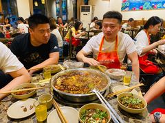 -肖肖酸萝卜鱼火锅(总店)