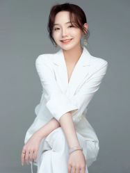 点击看大图 -定格摄影·轻奢定制写真馆