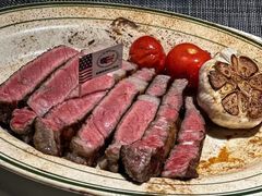 -MONICH牛排融合餐厅(和义大道购物中心店)