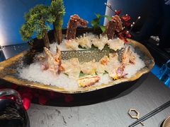 -蟹犇前•帝王蟹雪蟹(陆家嘴店)