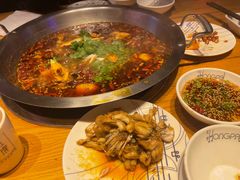 -红牌美蛙鱼头火锅(万辉国际广场店)