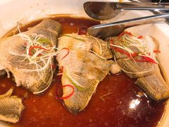 清蒸鱼-巴西烤肉海鲜自助餐厅