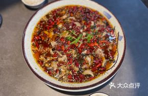 Braised Fish with Intestines in Wine Pot