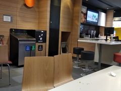-麦当劳(世界城广场店)