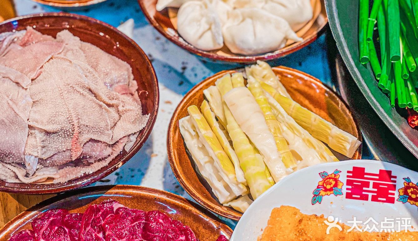 🍲说说昆明不需要营销的牛杂火锅店