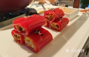 Crispy Red Rice Noodle Rolls