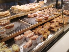 -巴黎贝甜(大宁国际商业广场店)
