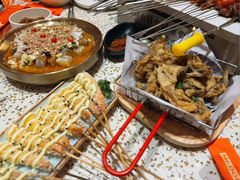 -小董哥烤串·爆汁大油边(故宫店)