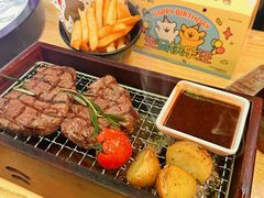 -Famous肥猫墨西哥音乐餐吧(五棵松华熙LIVE店)