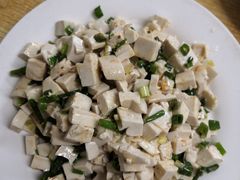 -东北特色菜馆(珞喻东路店)