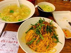 开洋葱油拌面-东泰祥生煎馆(陕西南路店)
