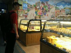 面包甜点陈列柜-赞记龙凤礼饼(龙津路店)
