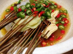 -嘉州叶婆婆钵钵鸡(建设路店)