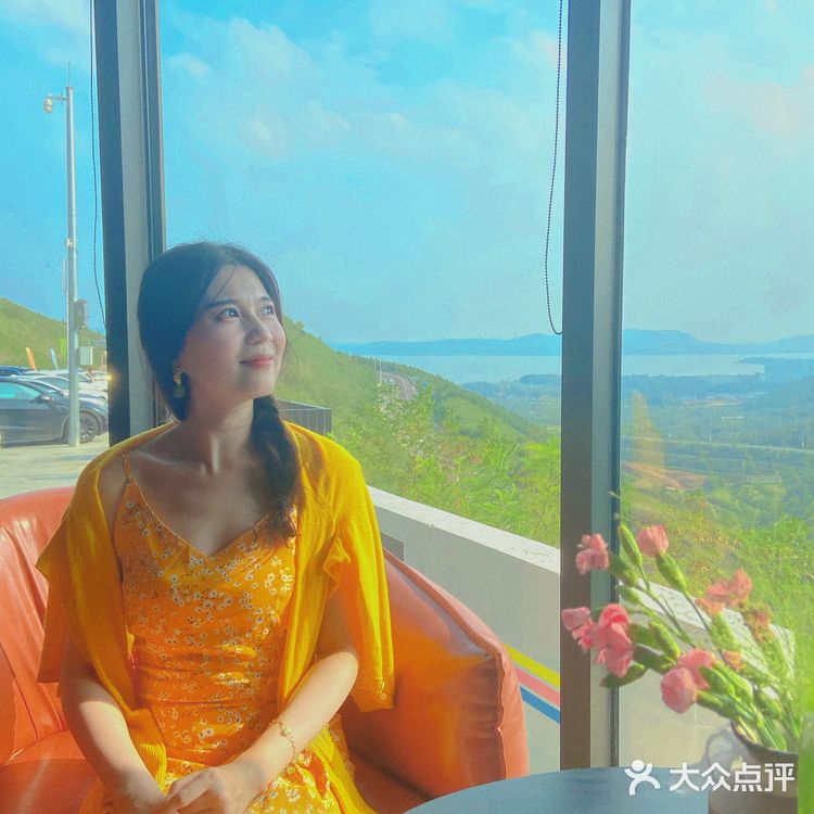 可以眺望山谷水库的咖啡厅⛰️