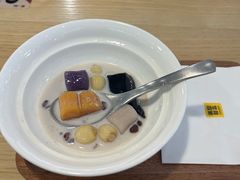 -满记甜品(优客百盛店)