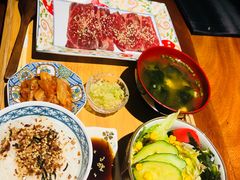 -肉魁屋·烧肉·烧鸟·酒场(高新店)