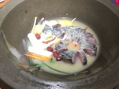 -咕嘟草帽鱼·牛奶一样的鲜鱼汤(包河万达广场创始店)