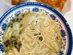 -明呈黄鱼面馆(斜土路店)