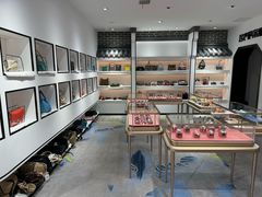 -万物奢潮中古奢侈品(青岛店)