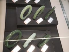 -华夏典当行(龙德广场店)