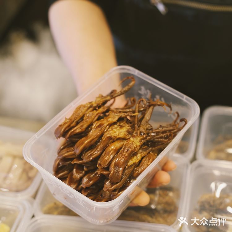 被一份古法酱鹅圈粉的一天！