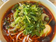 -黔蘑菇四季餐厅(观山湖店)