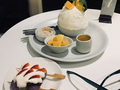 芒果雪冰-Cheevit Cheeva(Sirimangkalajarn)
