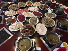 -周老三跷脚牛肉·全牛火锅(非遗传承店)