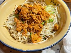 鱼籽热干面-鹤江桥·红油牛肉粉(SKP店)