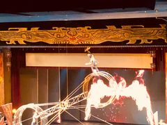 -工人俱乐部剧场杂技表演