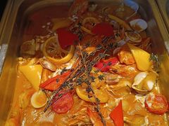 -月色西餐厅·海鲜刺身·烧烤(科学城保利郡雅酒店)