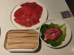 -茅草房·河畔园林火锅