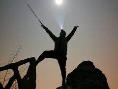 -鬼笑石后山停车场