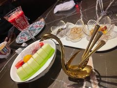 -海派悦庭·海胆烧麦·新融合菜(凯德广场店)
