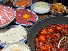 -萍姐火锅·公路夜市(武汉首店)