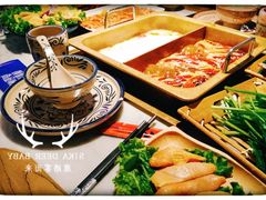 -尚尚仙·酸汤猪手·猪肚鸡火锅(华联万柳购物中心店)