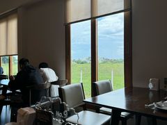 -Chom Cafe and Restaurant