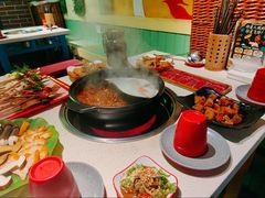 鸳鸯锅-钢管厂五区小郡肝串串香火锅(梅川路店)