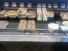 面包甜点陈列柜-BONBON BAKERY