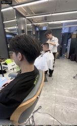 -藤野造型烫发染发