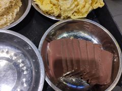 -钢管厂五区小郡肝串串香(南山店)