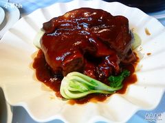 红烧蹄髈-碧丽宫大酒店(召稼楼店)