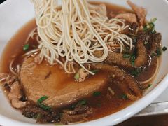 -老西白点心店