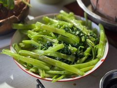 -雄伟美食(高沙中街店)