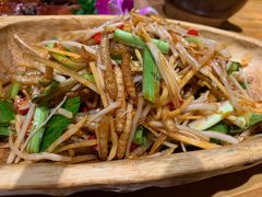 -老滇山寨•云南特色菜•地方菜•民族风情歌舞表演(金碧店)