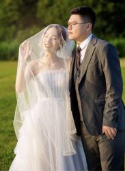 -易摄影婚纱摄影工作室