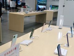 -华为授权体验店(中山公园来福士)