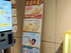 -麦当劳(徐汇漕溪北路百脑汇店)